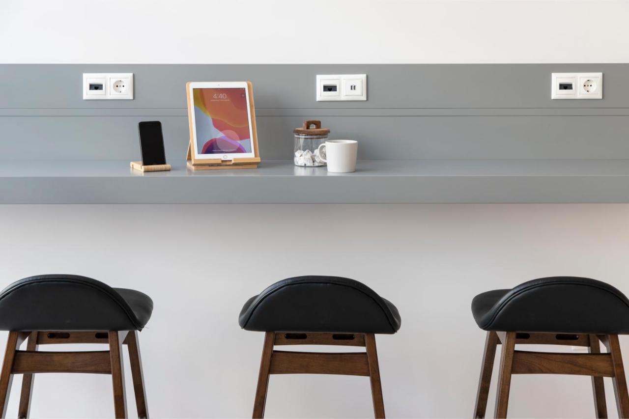 Gallery Suites & Residences Piraeus Luaran gambar
