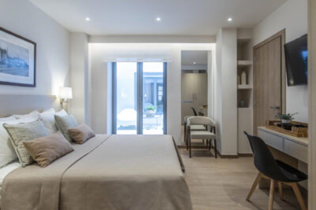 Gallery Suites & Residences Piraeus Luaran gambar