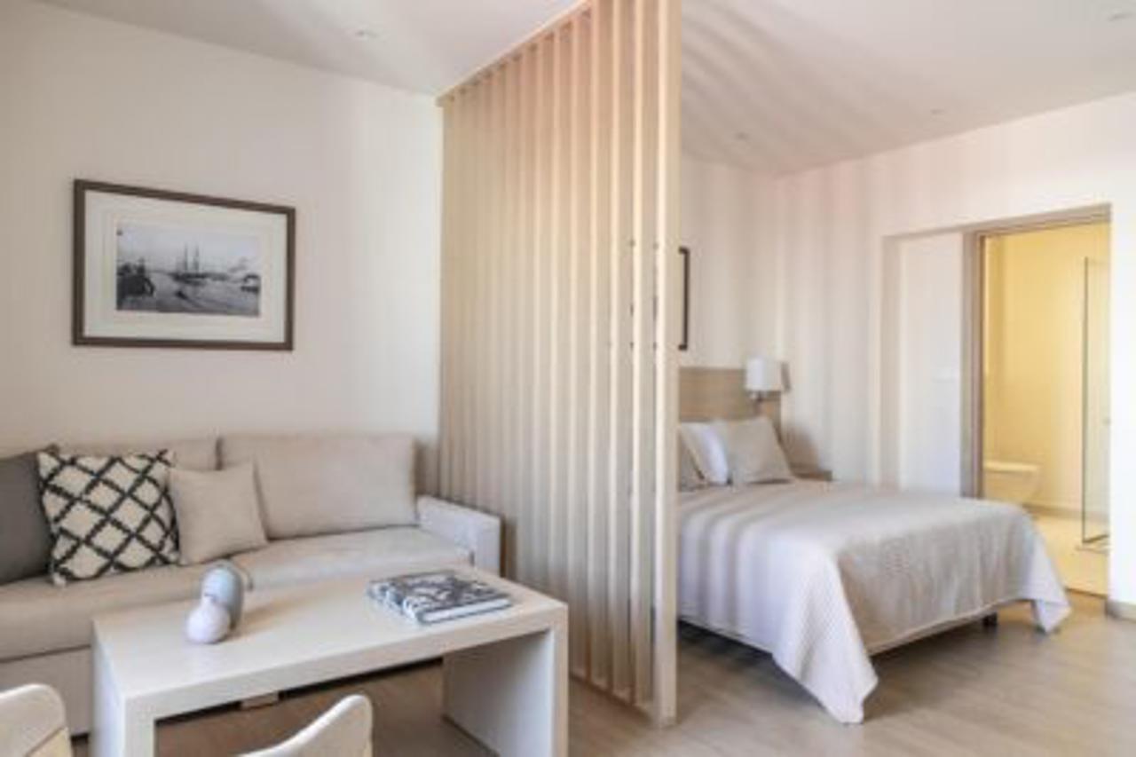 Gallery Suites & Residences Piraeus Luaran gambar
